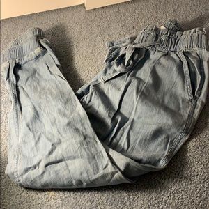 Adorable hollister paper bag pants